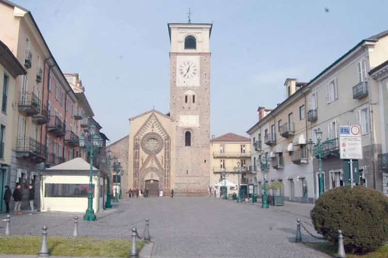 Funerali Chivasso: il servizio funebre completo ed economico. | Athena Onoranze Funebri