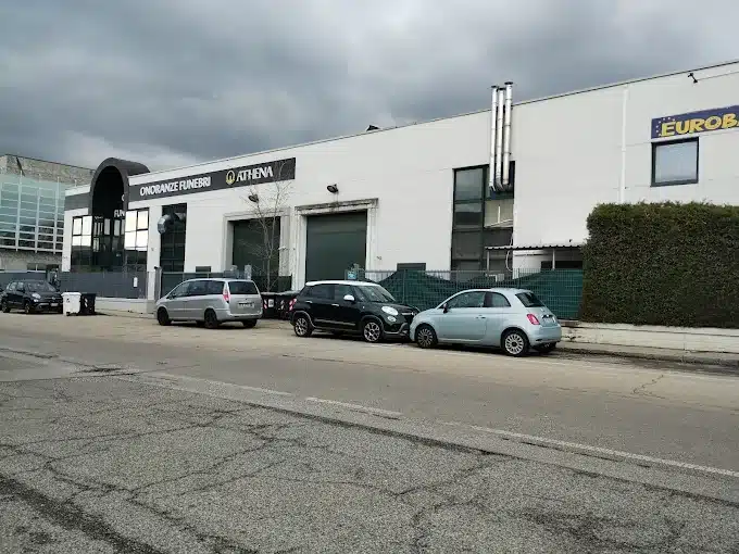 sala commiato esterno